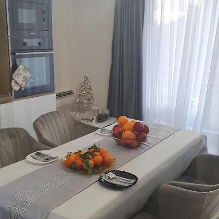 Sunny Apartment บลาโกเอฟกราด ภายนอก รูปภาพ