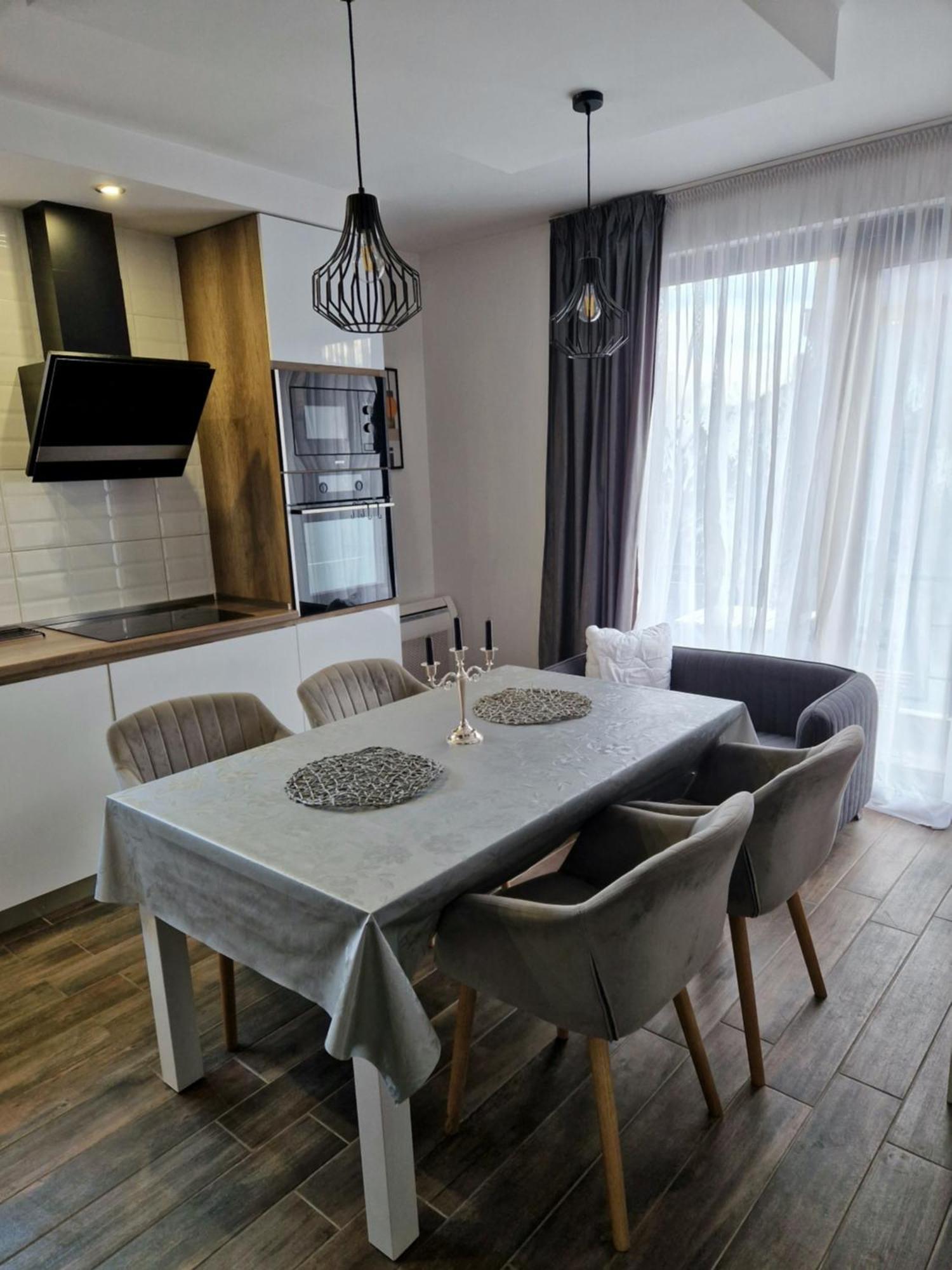 Sunny Apartment บลาโกเอฟกราด ภายนอก รูปภาพ